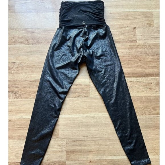 Beyond Yoga Beyond the Bump Maternity Leggings size Medium - Black Shimmer - Picture 1 of 6